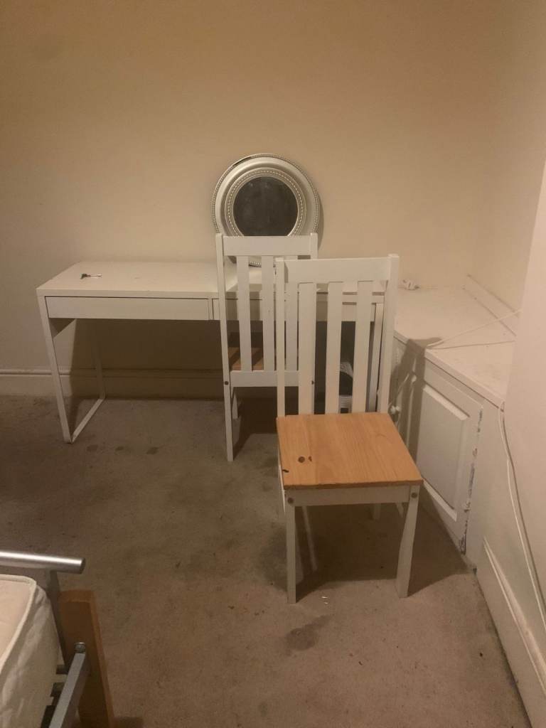i have 2 x rooms on slade rd b23 rent cheap all inc. male/females share 2 bathrooms 