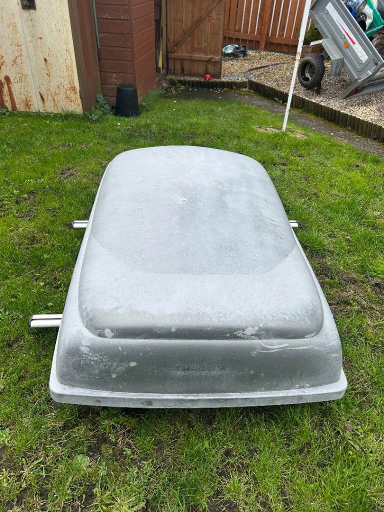 Roof Box for car with parallel roof bars