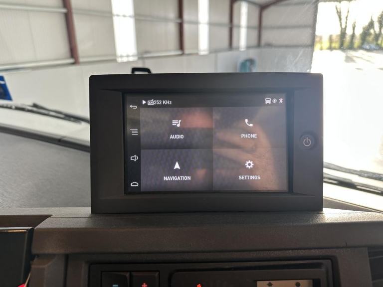 2021 RENAULT T 520 6X2 TWIN WHEEL TAG T HIGH