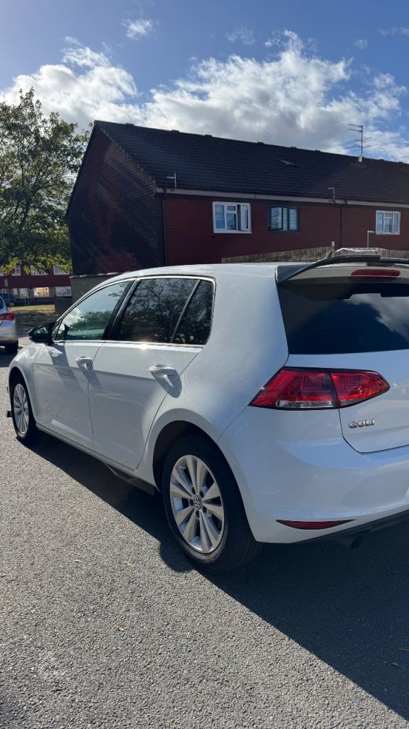 Volkswagen, GOLF, 2014, 1190 (cc)