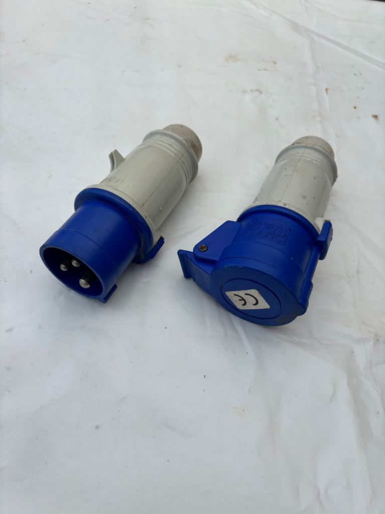 16 amp plug and socket