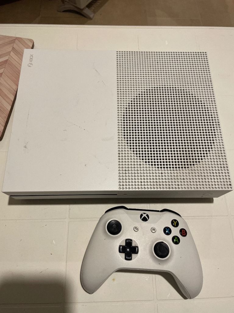 Xbox One S