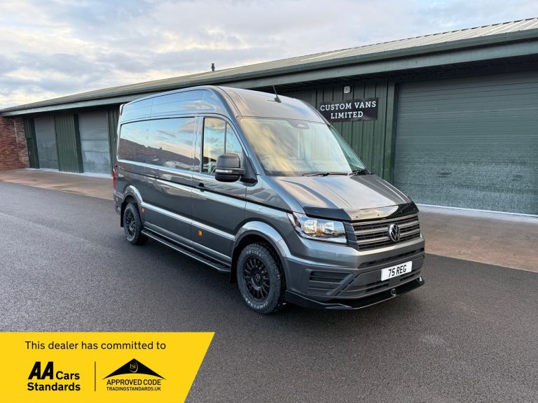 2025/75 VOLKSWAGEN CRAFTER COMMERCE PLUS MWB 2.0TDI 140PS INDIUM GREY