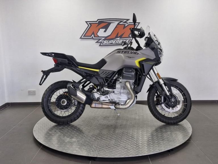 Moto Guzzi Stelvio 1000 2026