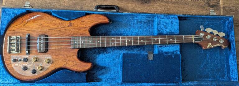 Rare Roland g33 synth bass guitar Japan 