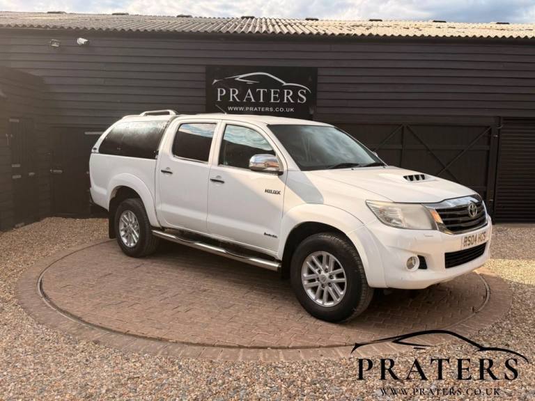 2012 Toyota Hilux 3.0 D-4D Invincible Pickup Double Cab 4dr Diesel Manual 4WD Euro 5 (171 ps) Pic...