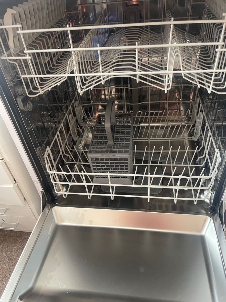 Hotpoint dishwasher 