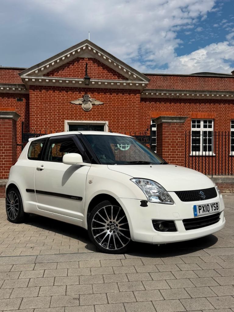 Suzuki, SWIFT, Hatchback, 2010, Manual, 1328 (cc), 3 doors