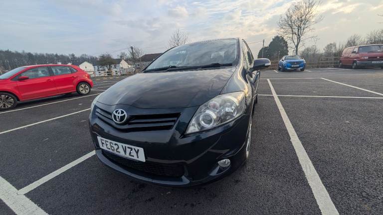 Toyota, AURIS, Hatchback, 2012, Manual, 1598 (cc), 5 doors