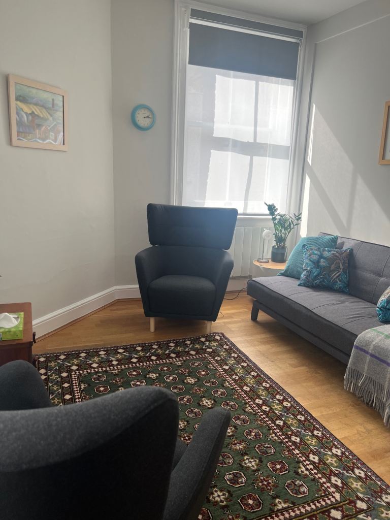 Spacious, calm therapy rooms for rent in Fitzrovia