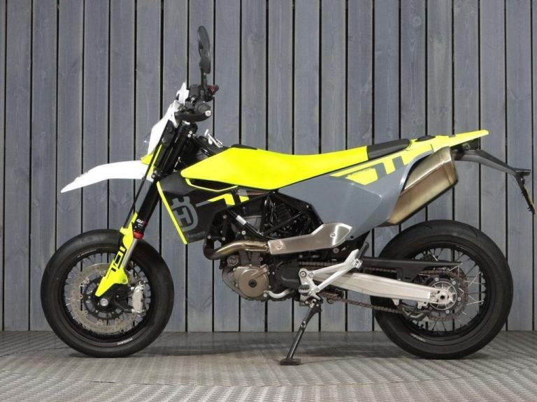 2024 24 HUSQVARNA 701 SUPERMOTO
