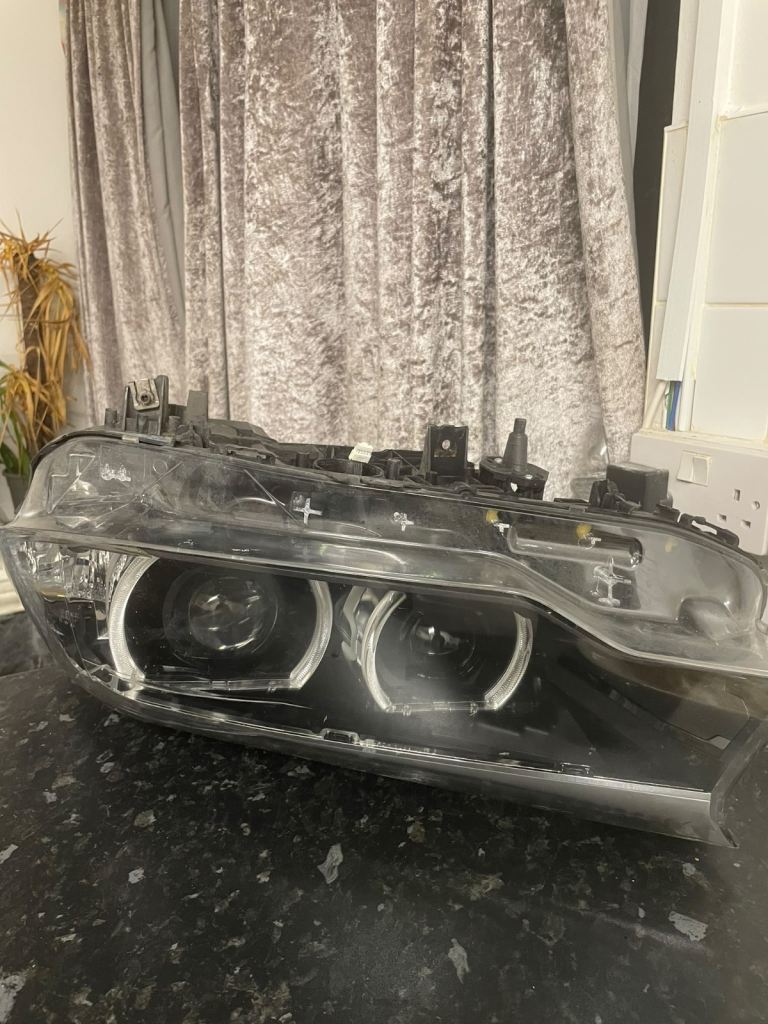  Genuine BMW G30 Left LED Headlight - 7458883-02 - A9749643102 - ECE