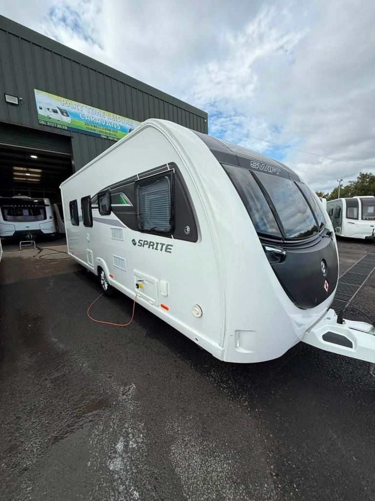 2024 SWIFT SPRITE MAJOR 4EB VOUGE EDITION - 4 BERTH CARAVAN 