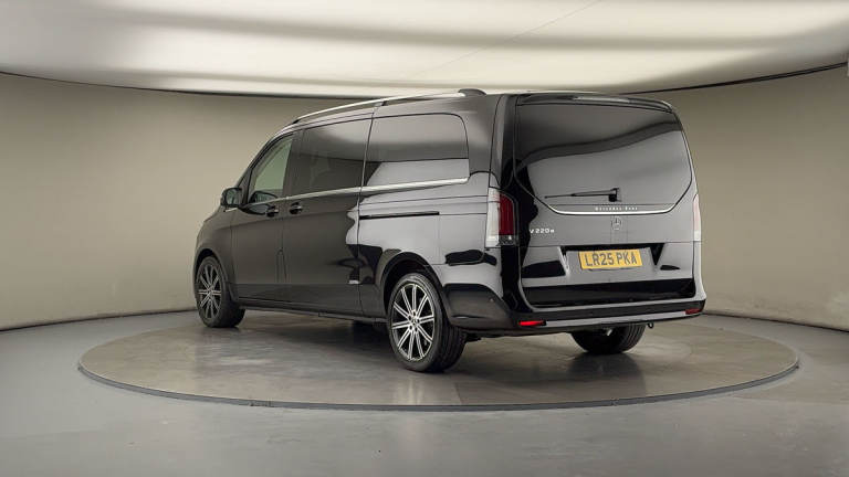 2025 Mercedes-Benz V-Class 2.0 V220d Premium MPV 5dr Diesel G-Tronic+ Euro 6 (s/s) (8 Seat, Extra...