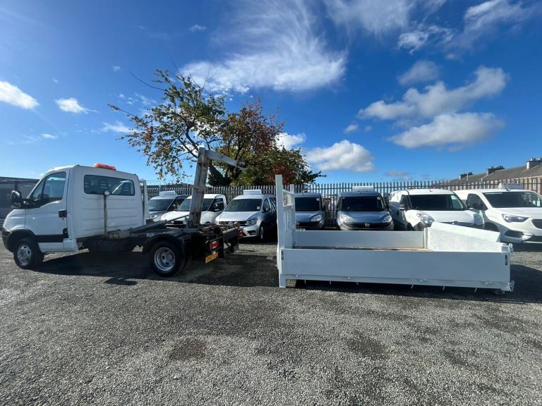 2011 Iveco Daily HOOKLOADER TIPPER NA Diesel Manual