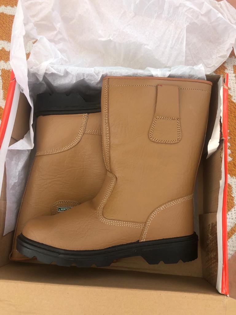 New Black Work Boots / Safety Boots - Various Styles