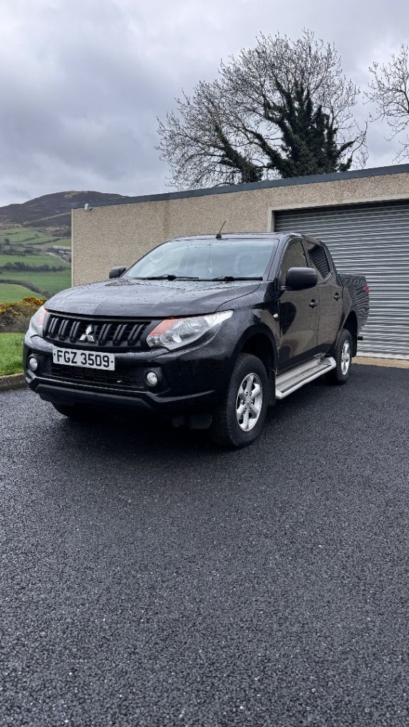 Mitsubishi L200 Pickup 