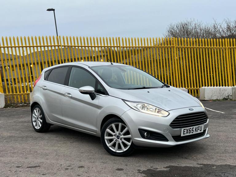 2015 Ford Fiesta 1.0T EcoBoost Titanium Euro 6 (s/s) 5dr HATCHBACK Petrol Manual