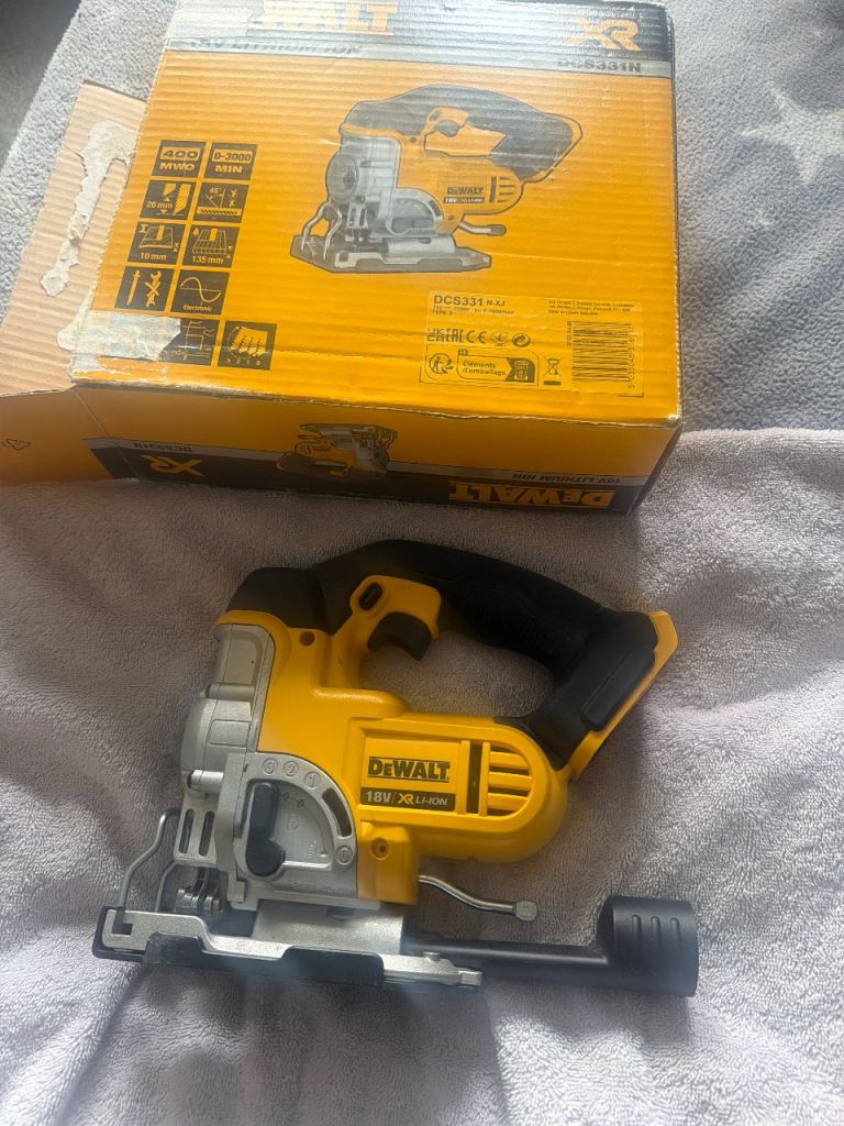 Dewalt jigsaw used a couple of times in box 
