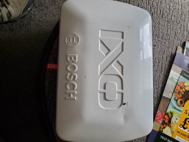 Reduced. Bosch Cordless Screwdriver IXO (5th generation, 3.6 V, in case) + Accessories.