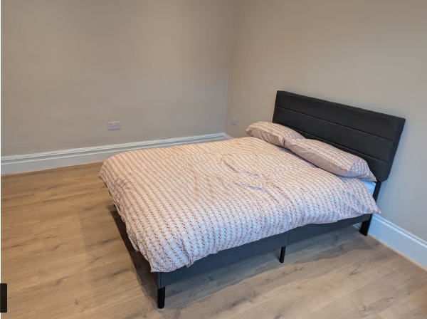 Spacious and Cosy Double Rooms for Rent in - CR7 7LR