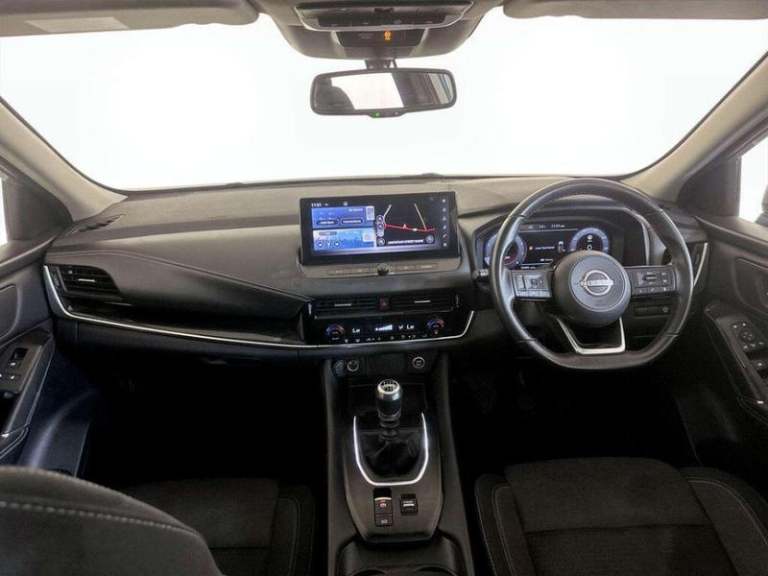 2022 Nissan Qashqai 1.3 DIG-T MHEV N-Connecta Euro 6 (s/s) 5dr Manual SUV Hybrid Manual