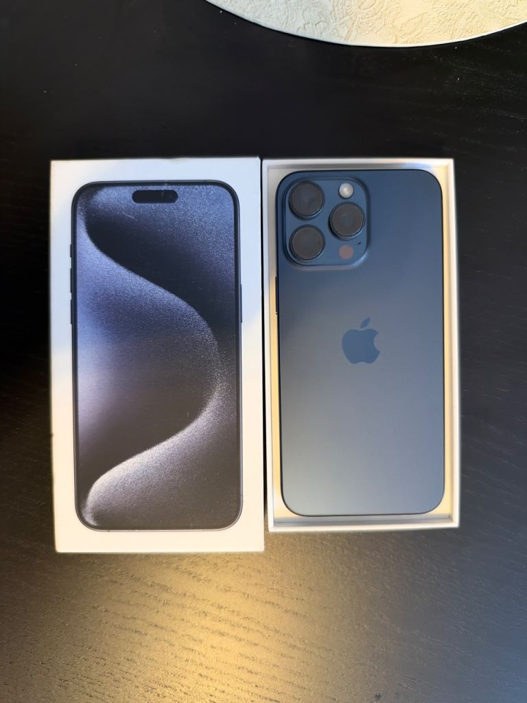 iPhone 15 pro max titanium blue 256GB