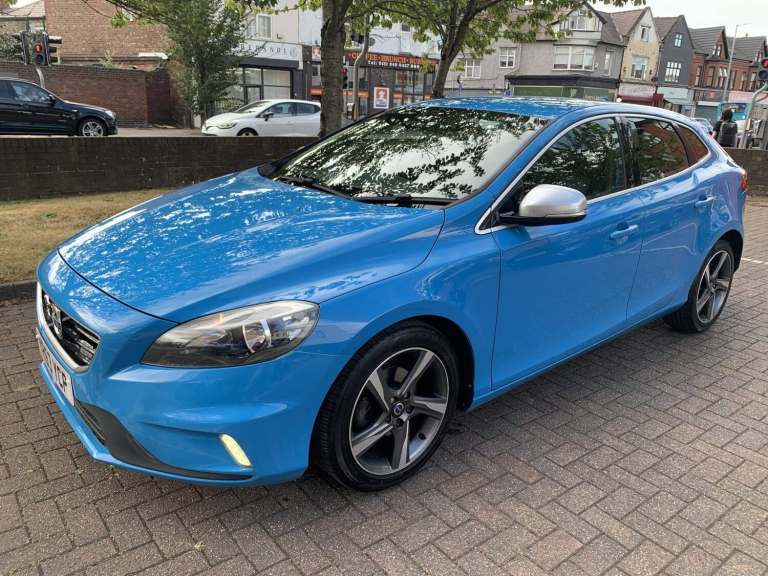 2013 Volvo V40 1.6 D2 R-Design Hatchback 5dr Diesel Manual Euro 5 (s/s) (115 ps) Hatchback Diesel...