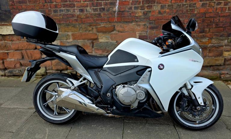 2010 Honda VFR VFR1200 FA-A  Petrol Manual