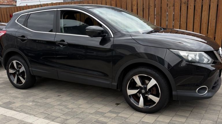 Nissan, QASHQAI, Hatchback, 2016, Manual, 1461 (cc), 5 doors