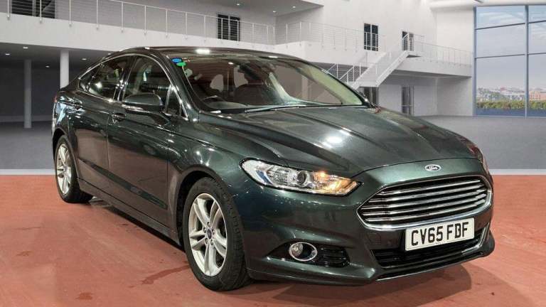 2015 Ford Mondeo 2.0 TDCi Titanium Euro 6 (s/s) 5dr HATCHBACK Diesel Manual