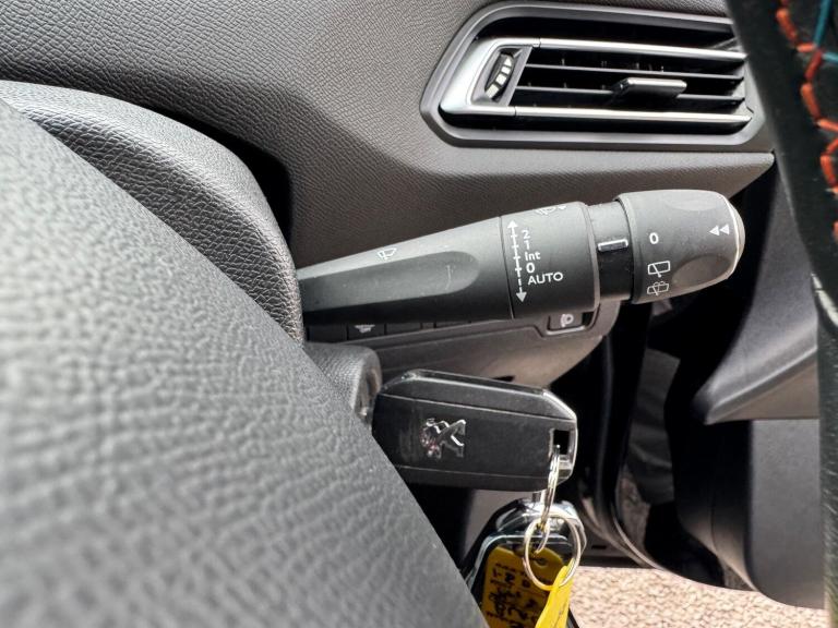 2020 Peugeot 308 1.5 BlueHDi Tech Edition Euro 6 (s/s) 5dr HATCHBACK Diesel Manual