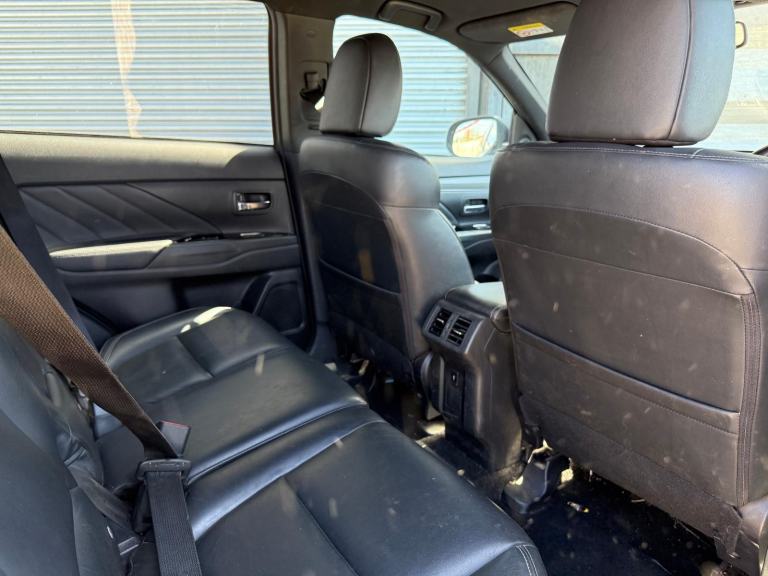 2019 68 MITSUBISHI OUTLANDER HYBRID PETROL + ELECTRIC DAMAGED REPAIRABLE SALVAGE