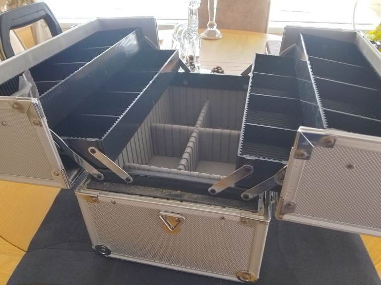 Silver Aluminium Makeup/Tool Case -  Lockable -Good Condition