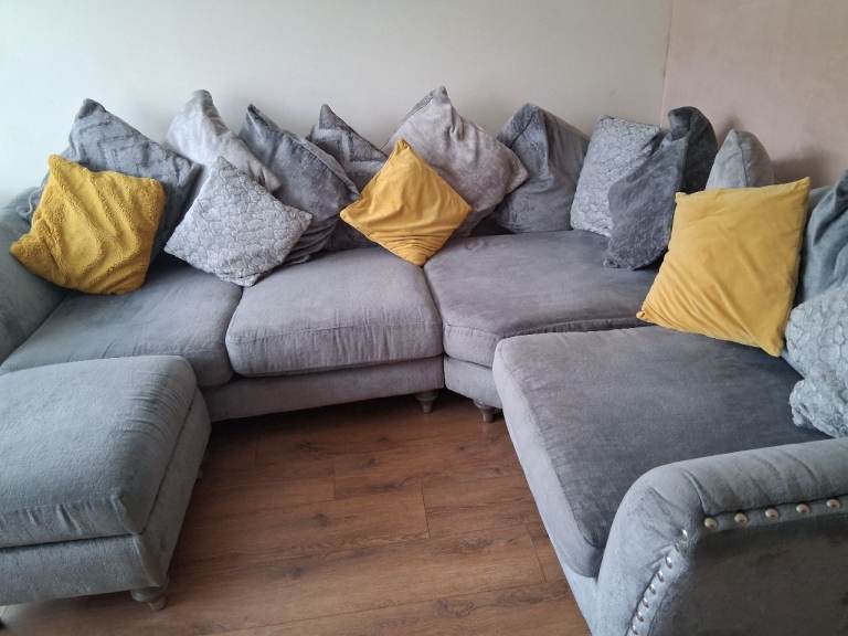 Large Grey Fabric Corner Sofa with Ottoman – Good Condition