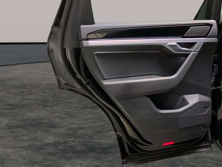 2023 Volkswagen Touareg 3.0 TDI V6 Black Edition SUV 5dr Diesel Tiptronic 4Motion Euro 6 (s/s) (2...