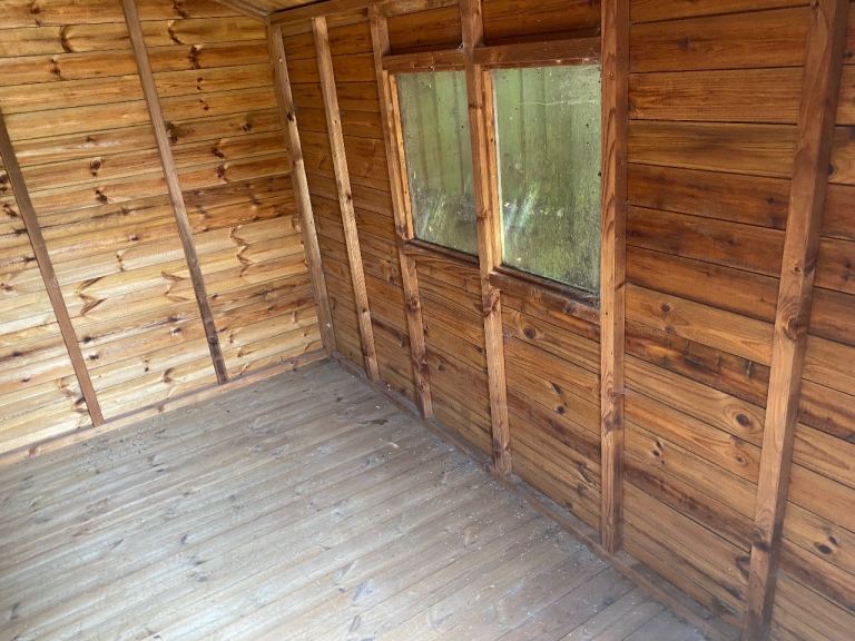 ,10 x 8 apex shed /workshop