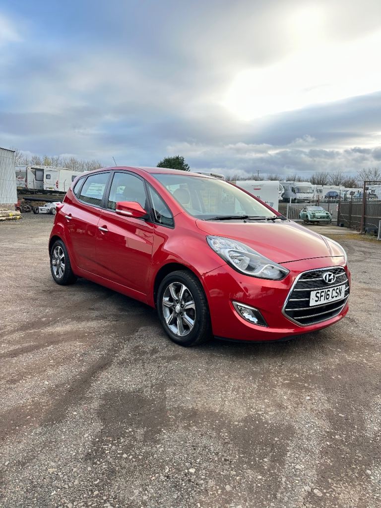 Hyundai, IX20, MPV, 2016, AUTOMATIC LOW MILES