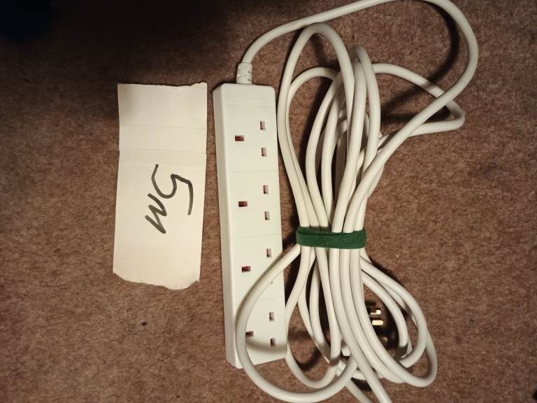 5m 4-gang plug extension 