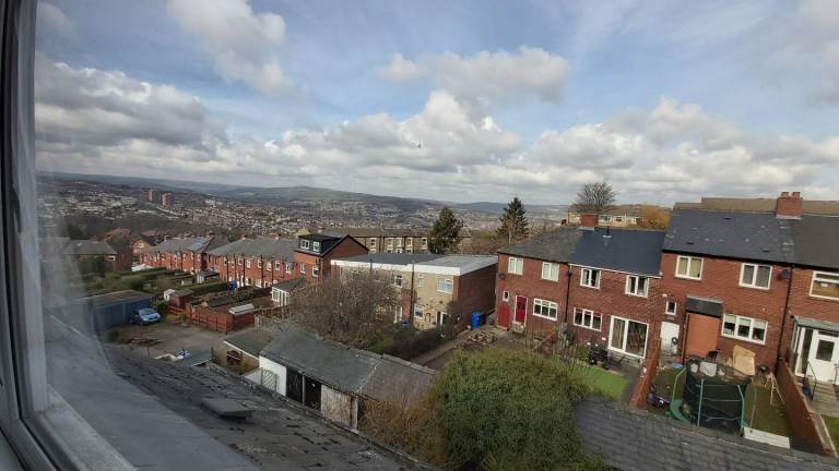 Well presented Three bedroom (Furnished) property for rent on Toftwood Road, Sheffield S10 1SL 