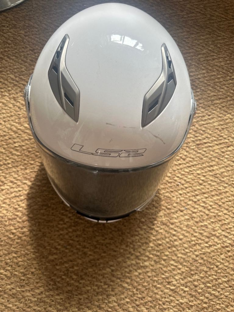 Motorcycle helmet 