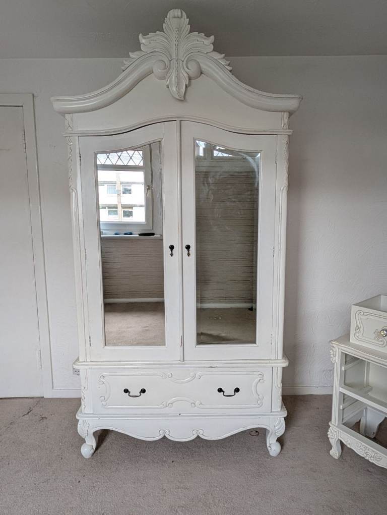 Solid Wood French Style Mirrored Wardrobe – 160cm Wide