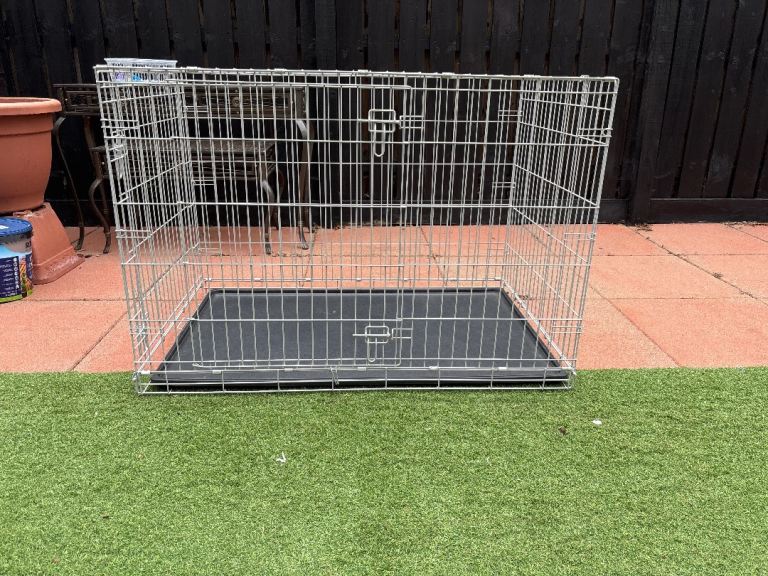 Dog cage 