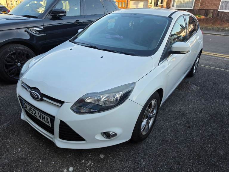 Ford, FOCUS, Hatchback, 2012, Manual, 998 (cc), 5 doors
