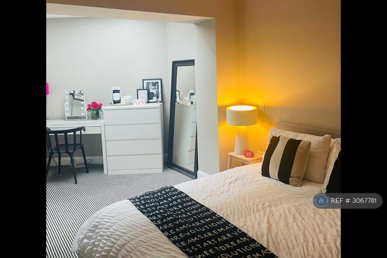 1 bedroom in Stevenson Road, Edinburgh, EH11 (#3067781)