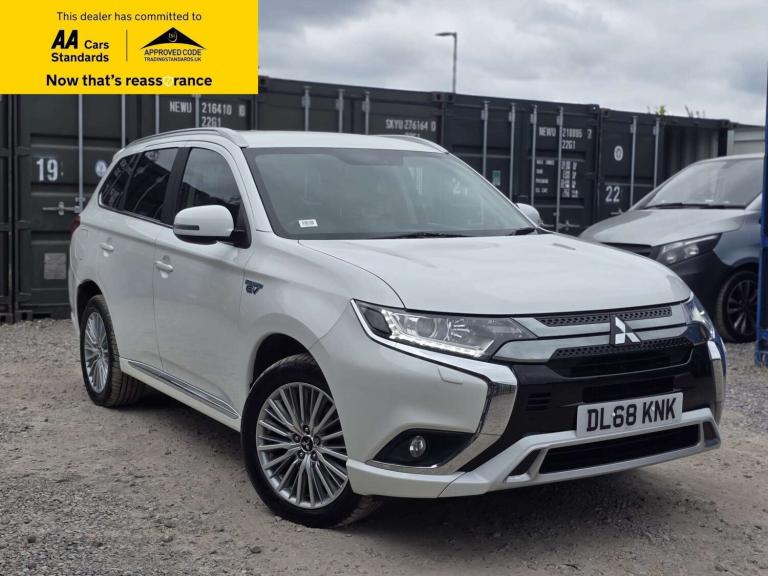 2019 Mitsubishi Outlander 2.4h TwinMotor 13.8kWh Juro SUV 5dr Petrol Plug-in Hybrid CVT 4WD Euro ...