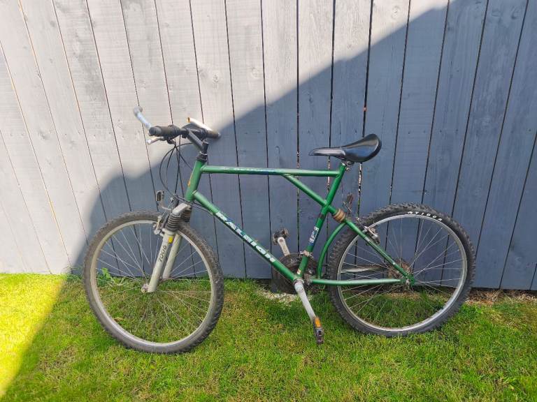 Raleigh Green Mountain Bike – Fair Condition
