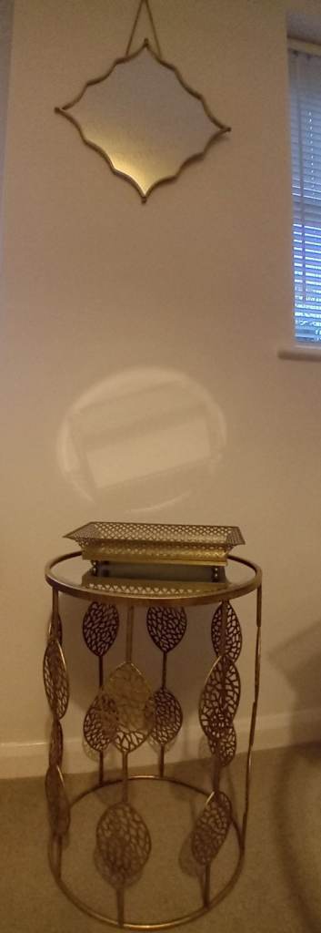 Gold metal decorative edge items