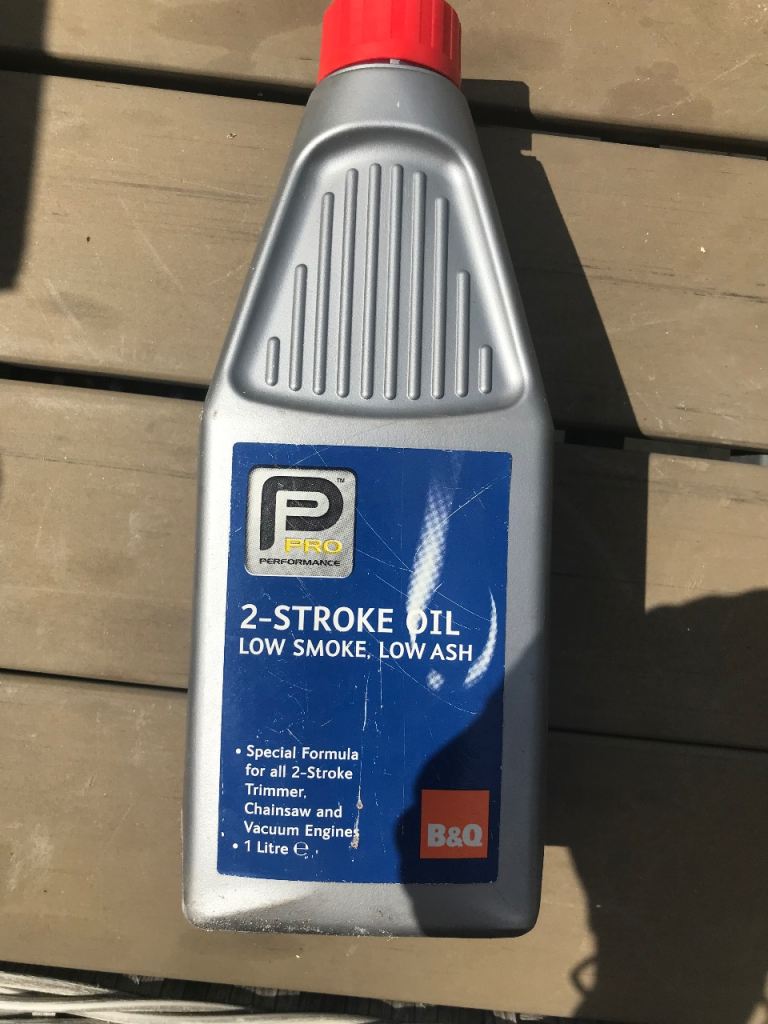 Unopened bottle 2-STROKE OIL LOW SMOKE, LOW ASH By B&Q Performance Pro 