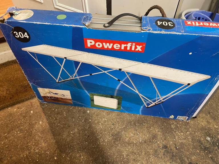 Wall paper paste table